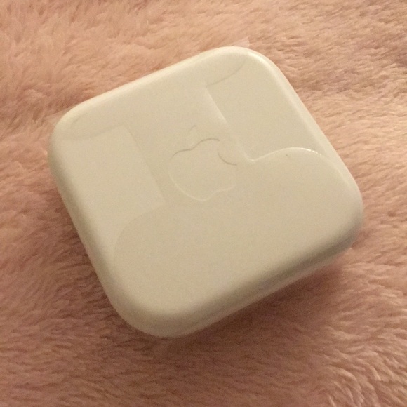 Apple headphones - Picture 2 of 3